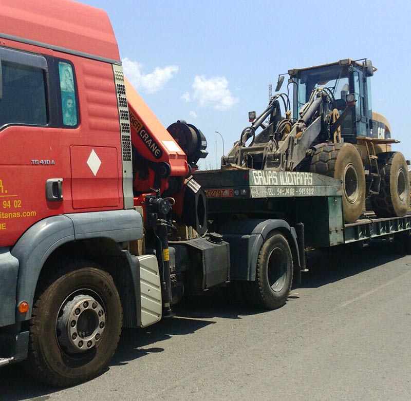 Grúas Ilicitanas transporte de vehículos pesados